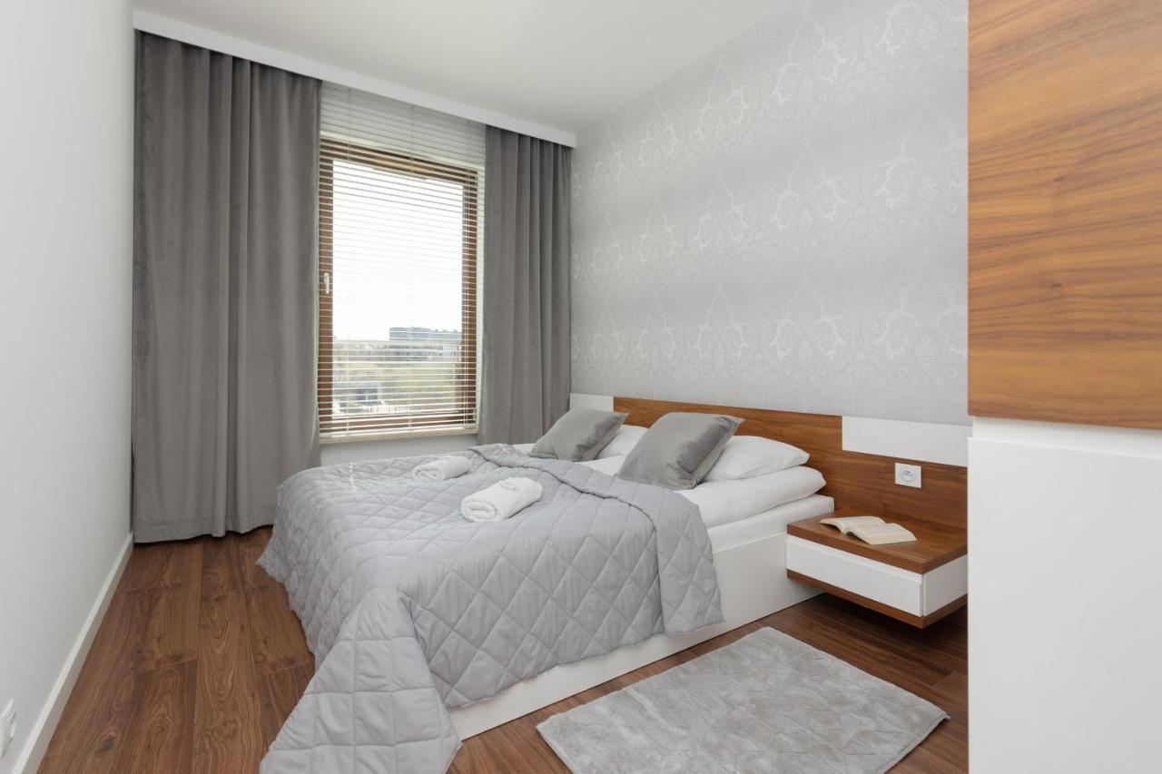 Glamorous Wilanow Apartment By Renters วอร์ซอ ภายนอก รูปภาพ