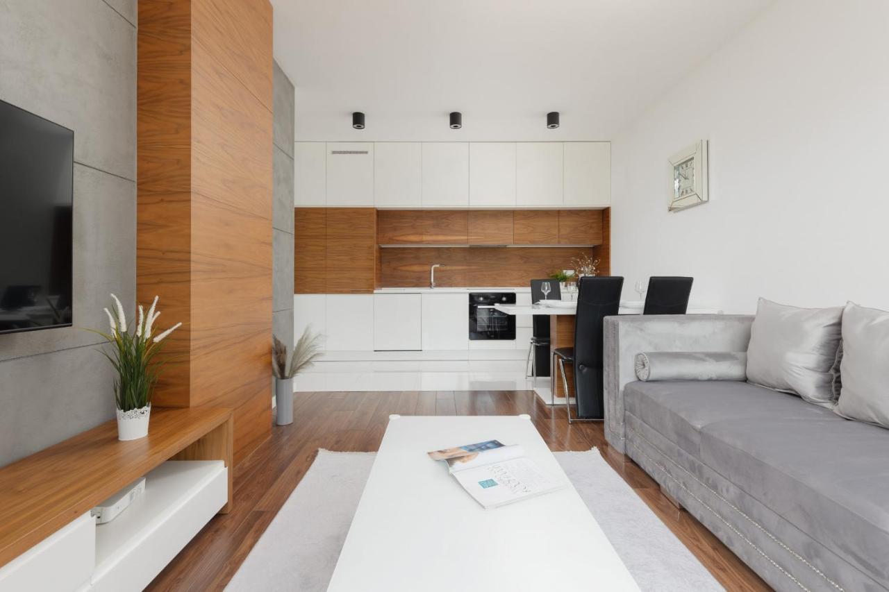 Glamorous Wilanow Apartment By Renters วอร์ซอ ภายนอก รูปภาพ
