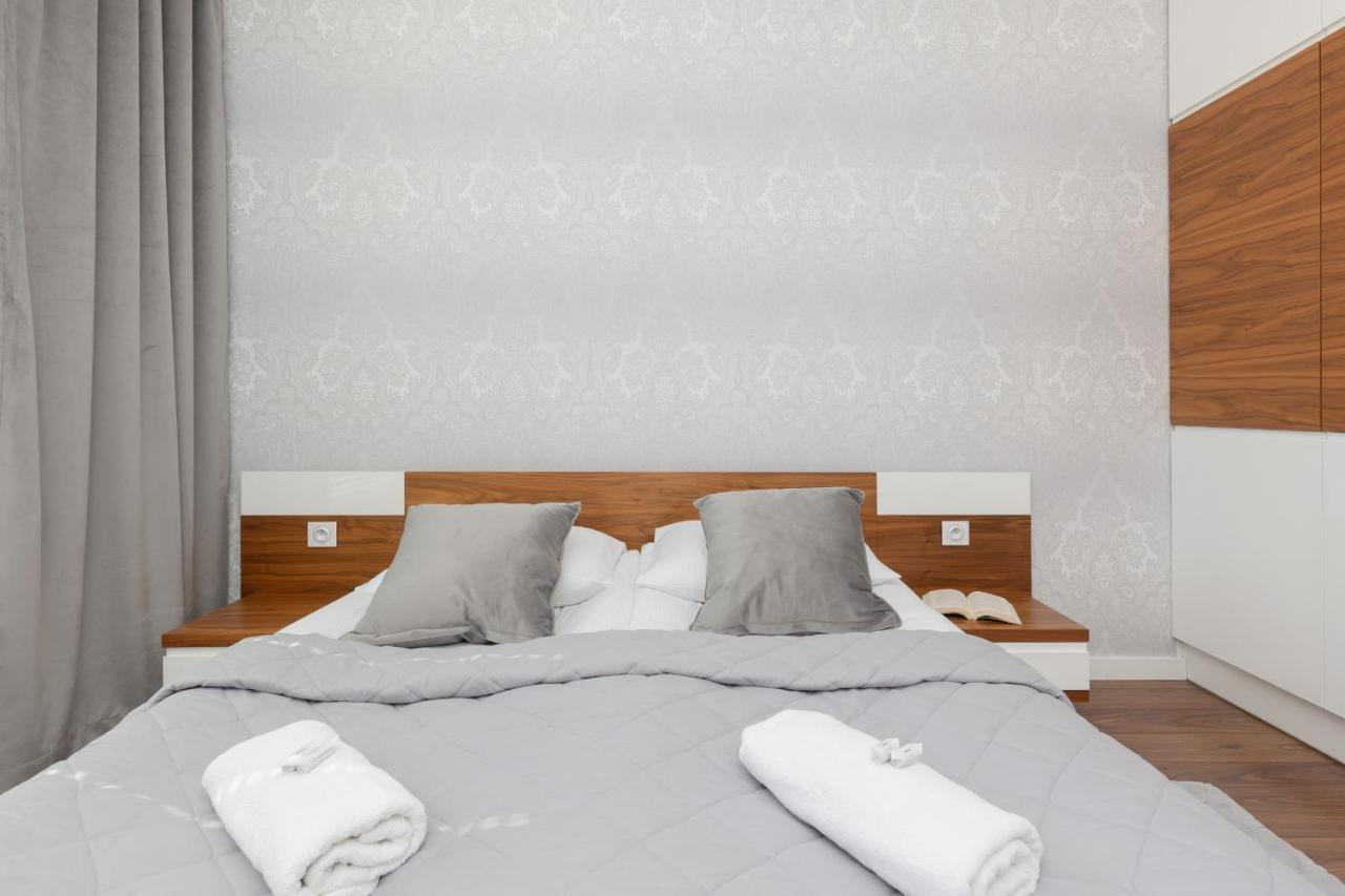 Glamorous Wilanow Apartment By Renters วอร์ซอ ภายนอก รูปภาพ